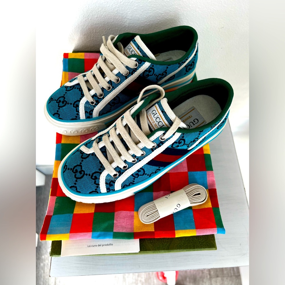 BRAND NEW IN BOX GUCCI
GG Monogram Multicolor Web Womens 1977 Tennis Sneakers